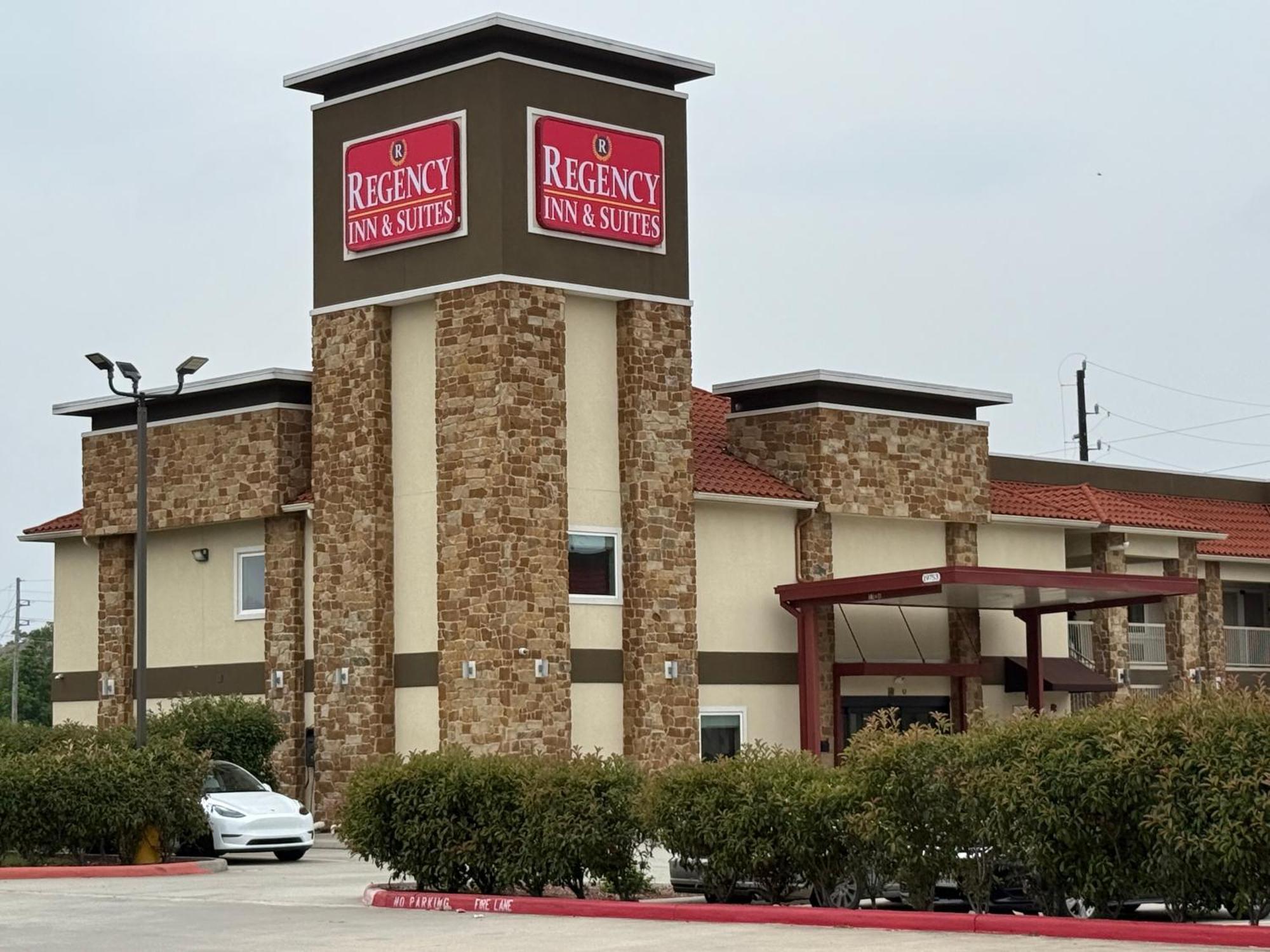 Regency Inn & Suites Humble Fm1960 - Iah Airport Dış mekan fotoğraf
